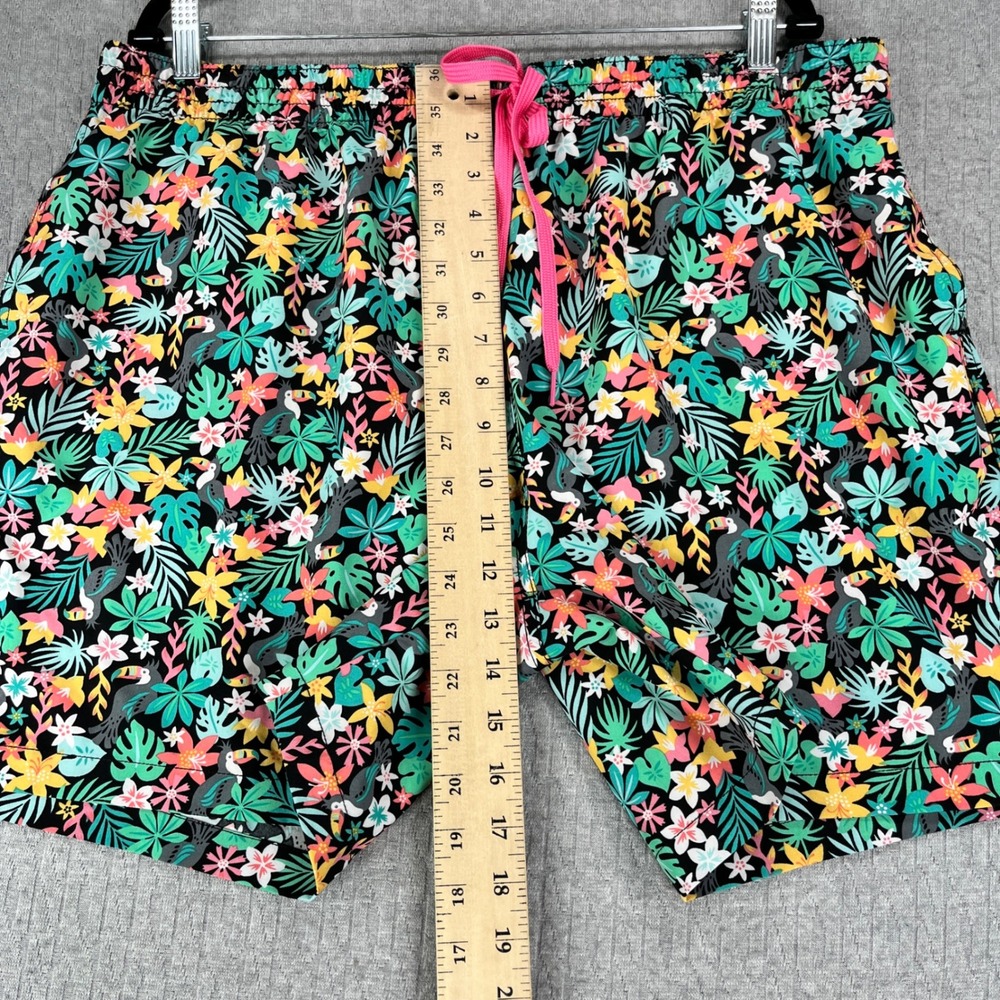 Chubbies Hawaiian Swim Trunks Mens XXL 36 Black Tropical Toucan Floral Shorts - Picture 5 of 10